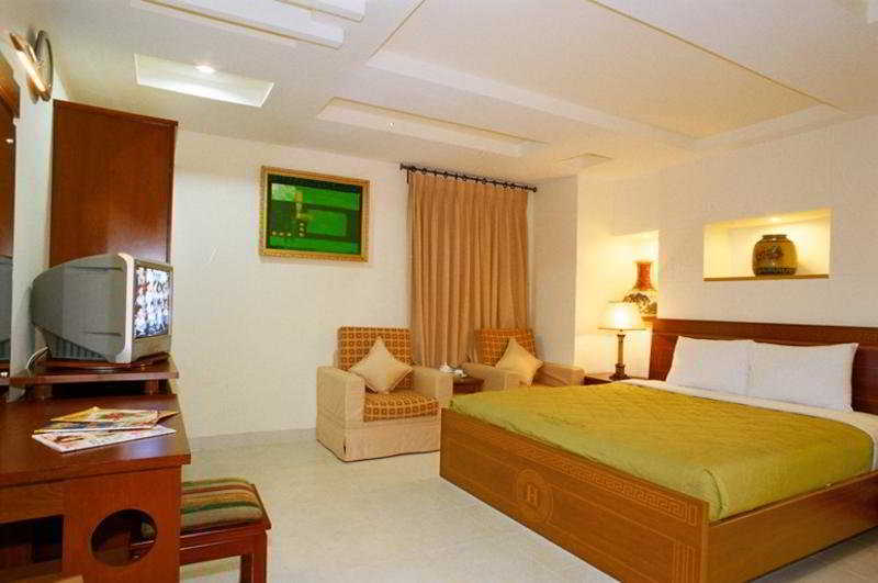 Gia Huy Hotel Ho Chi Minh City Bagian luar foto