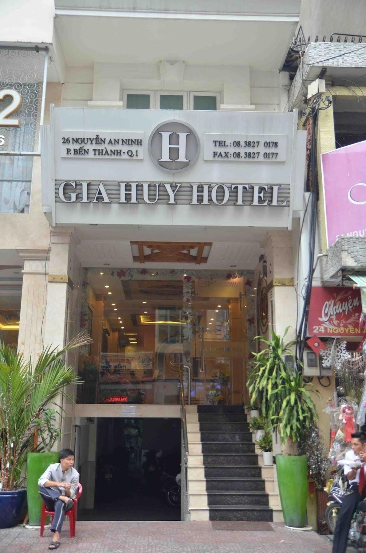 Gia Huy Hotel Ho Chi Minh City Bagian luar foto